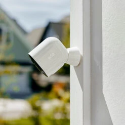 Arlo Pro 3 Sicherheitssystem Mit 2 Kameras Weiß 15 Arlo Pro 3 Sicherheitssystem Mit 2 Kameras Weiß -Modegeschäft Für Heimbeleuchtung 1080002 6