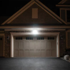 Arlo Pro 3 Flutlichtkamera, Weiß -Modegeschäft Für Heimbeleuchtung 1080025 7