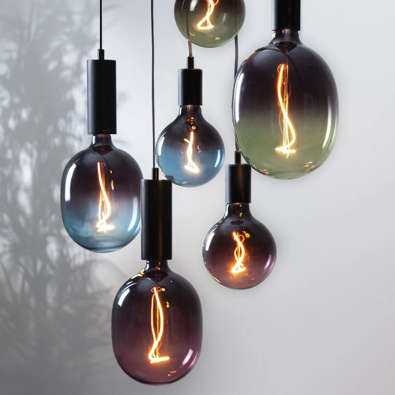 LED-Globe G125 E27 4W 2.000K Schwarz/pink Dimmbar 4 LED-Globe G125 E27 4W 2.000K Schwarz/pink Dimmbar – Bild 4