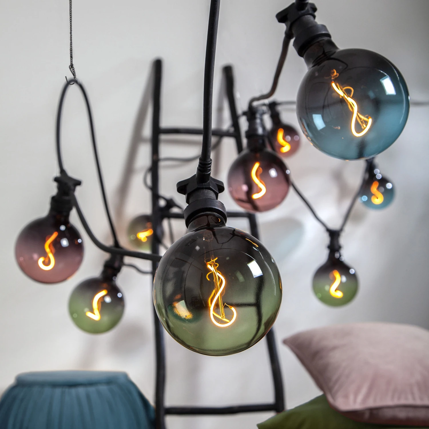 LED-Globe G125 E27 4W 2.000K Schwarz/pink Dimmbar 8 LED-Globe G125 E27 4W 2.000K Schwarz/pink Dimmbar – Bild 8