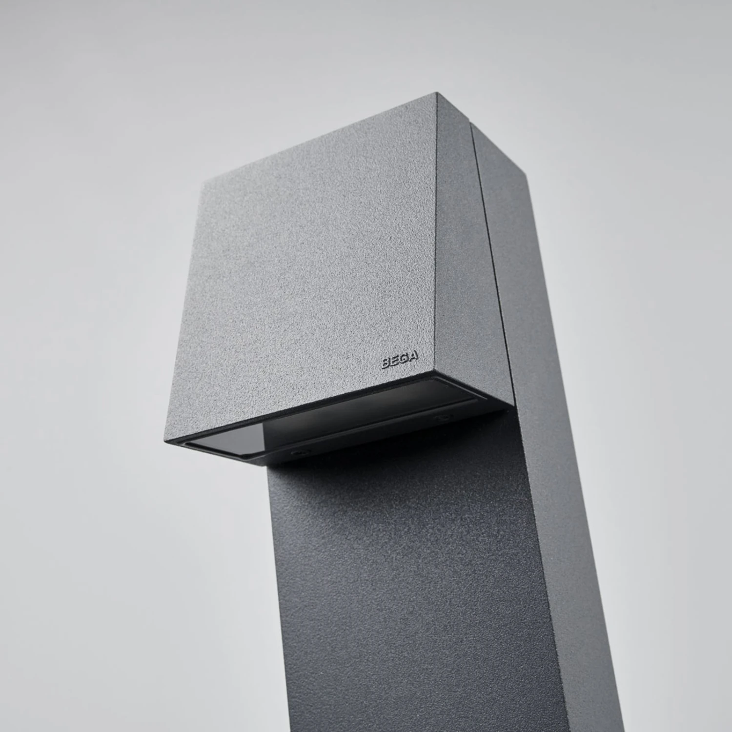 BEGA 77237K3 Wegelampe Eckig Grafit 3.000K Unten 5 BEGA 77237K3 Wegelampe Eckig Grafit 3.000K Unten – Bild 5