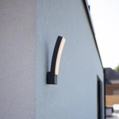 LED-Außenwandleuchte Kira Mit Tuya-Technologie 9 LED-Außenwandleuchte Kira Mit Tuya-Technologie -Modegeschäft Für Heimbeleuchtung 3006850 3