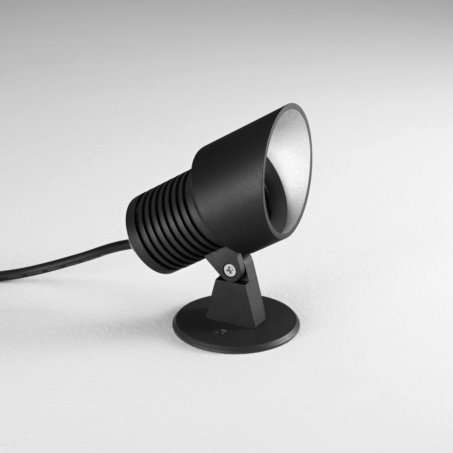 Egger Atlantis 75 LED-Außenstrahler Mit Erdspieß 1 Egger Atlantis 75 LED-Außenstrahler Mit Erdspieß