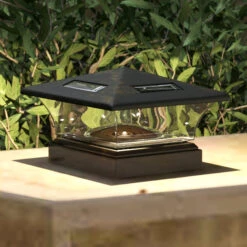 Lindby Theus LED-Solarleuchte