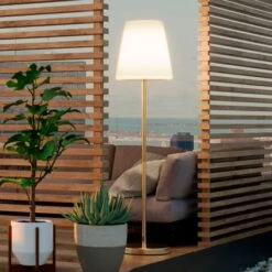 Newgarden Lola Slim 180 LED-Stehlampe Messing