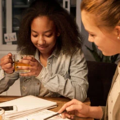 Philips LED-Kerzenlampe E14 B35 4,3W Klar 3er-Pack -Modegeschäft Für Heimbeleuchtung 7532223 3