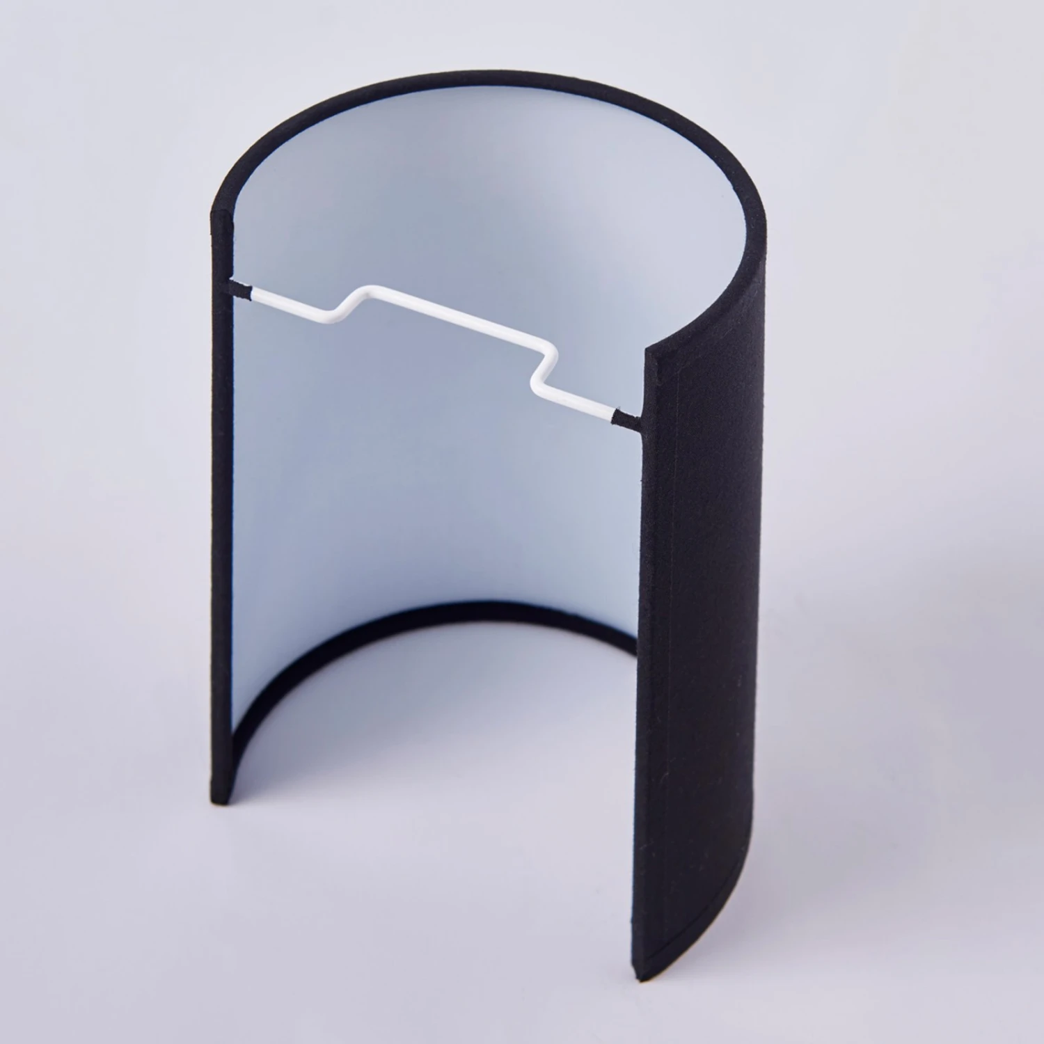 Annalisa - Halbrunde Textilwandlampe In Schwarz 8 Annalisa - Halbrunde Textilwandlampe In Schwarz – Bild 8