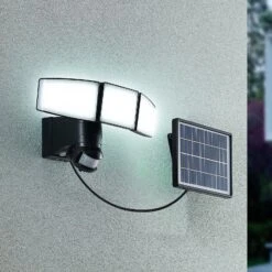 Prios Kalvito LED-Solar-Wandstrahler Sensor, 3-fl.